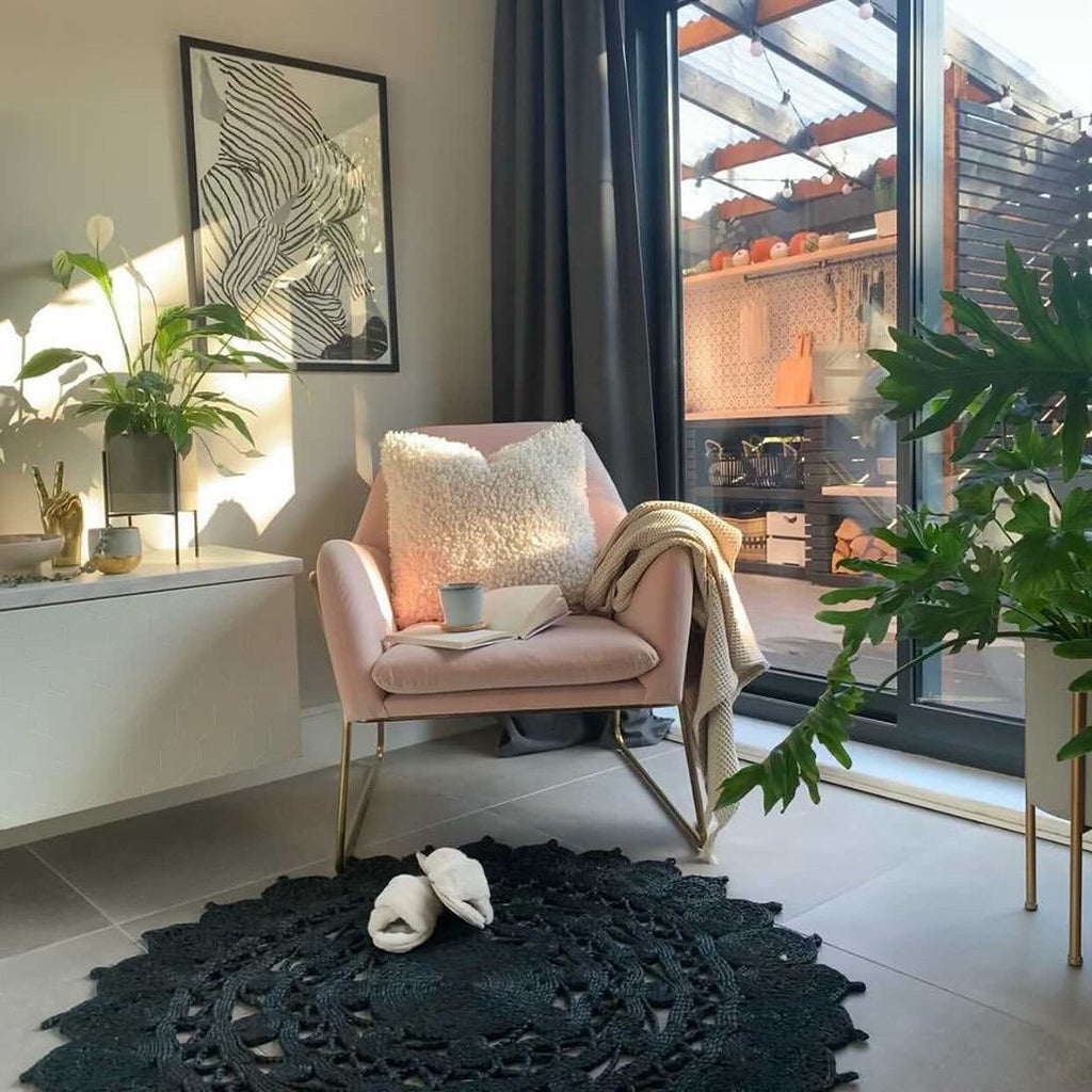 Should You Get a Light or Dark Rug?