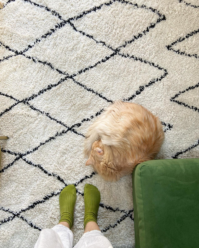 Discover the Timeless Appeal of Cream and Black Rugs at Rug Love