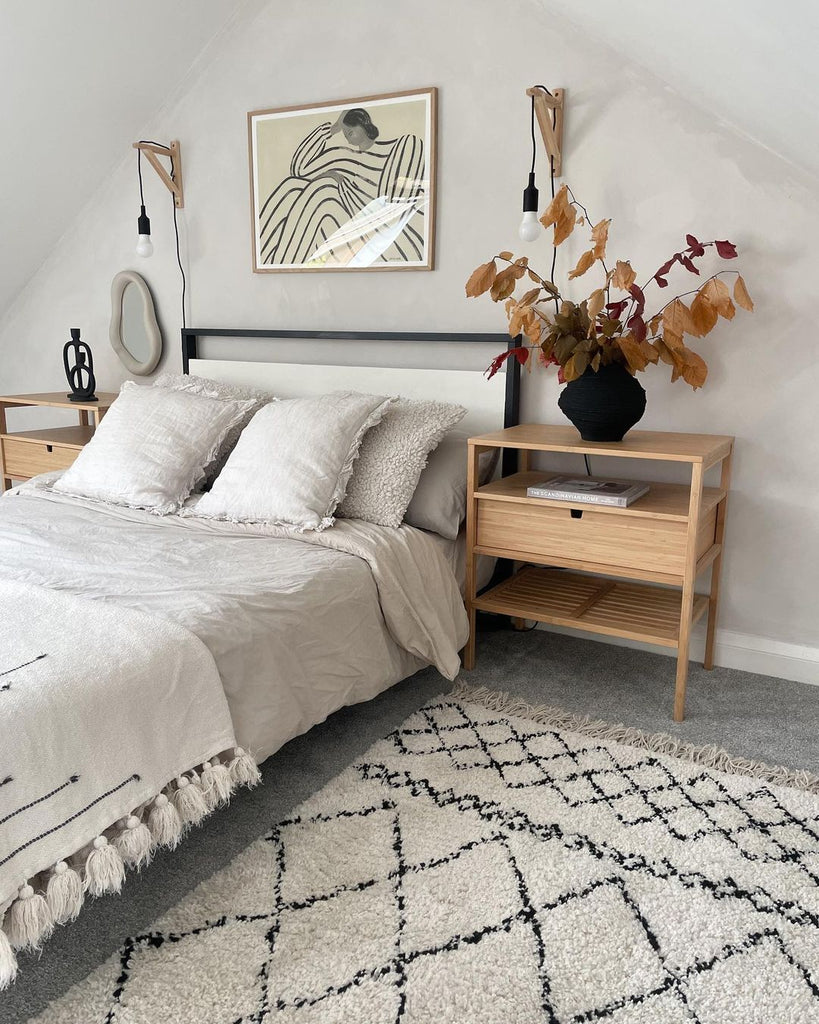 Decorating Your Bedroom with a South Facing Window: Let The Sun Shine In!