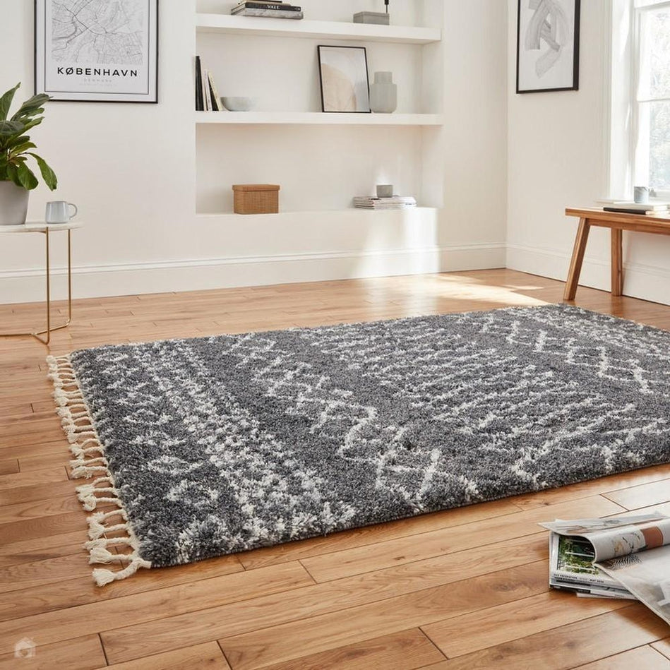 Protecting Your Luxury Vinyl Tiles (LVT): Tips for Using Rugs Safely