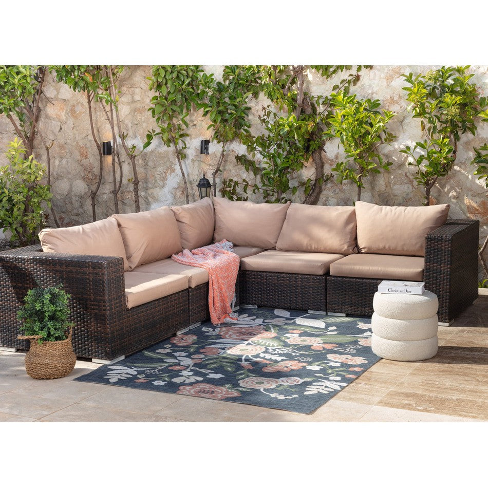 Outdoor Rug Trends for 2024