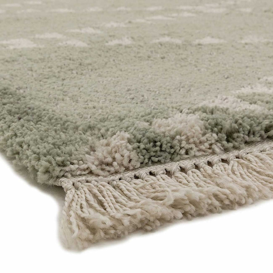 Rug Maintenance Made Easy: Keep Your Rug Fluff for Longer