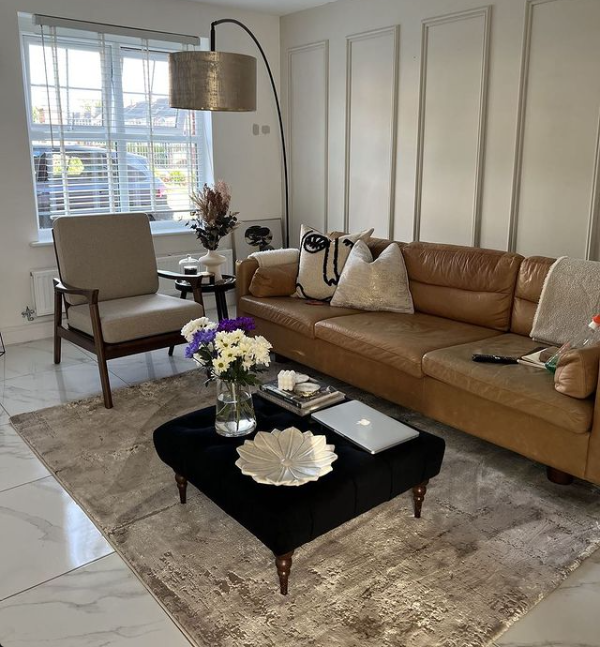 Rug-mazing Tips: How to Choose the Perfect Rug for Your Family Room