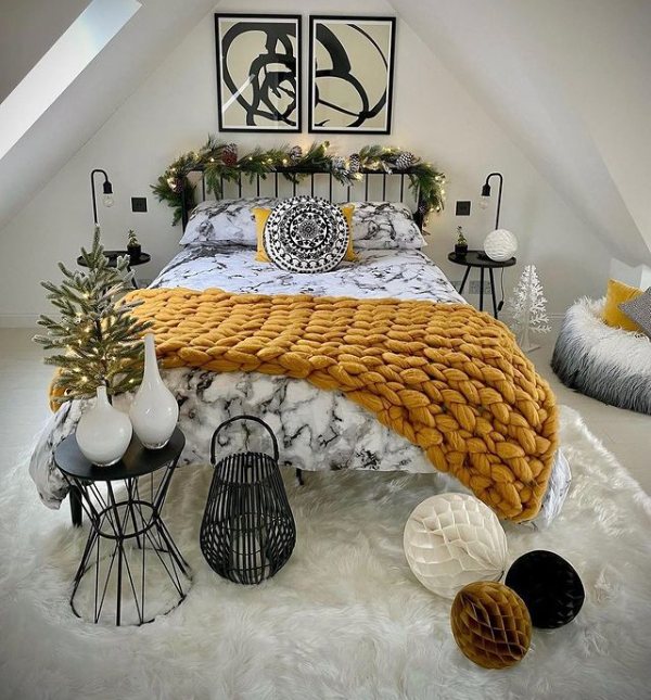 Rug Your Way to a Romantic Boudoir: A Guide to Adding Cosy Flair to Your Love Lair!