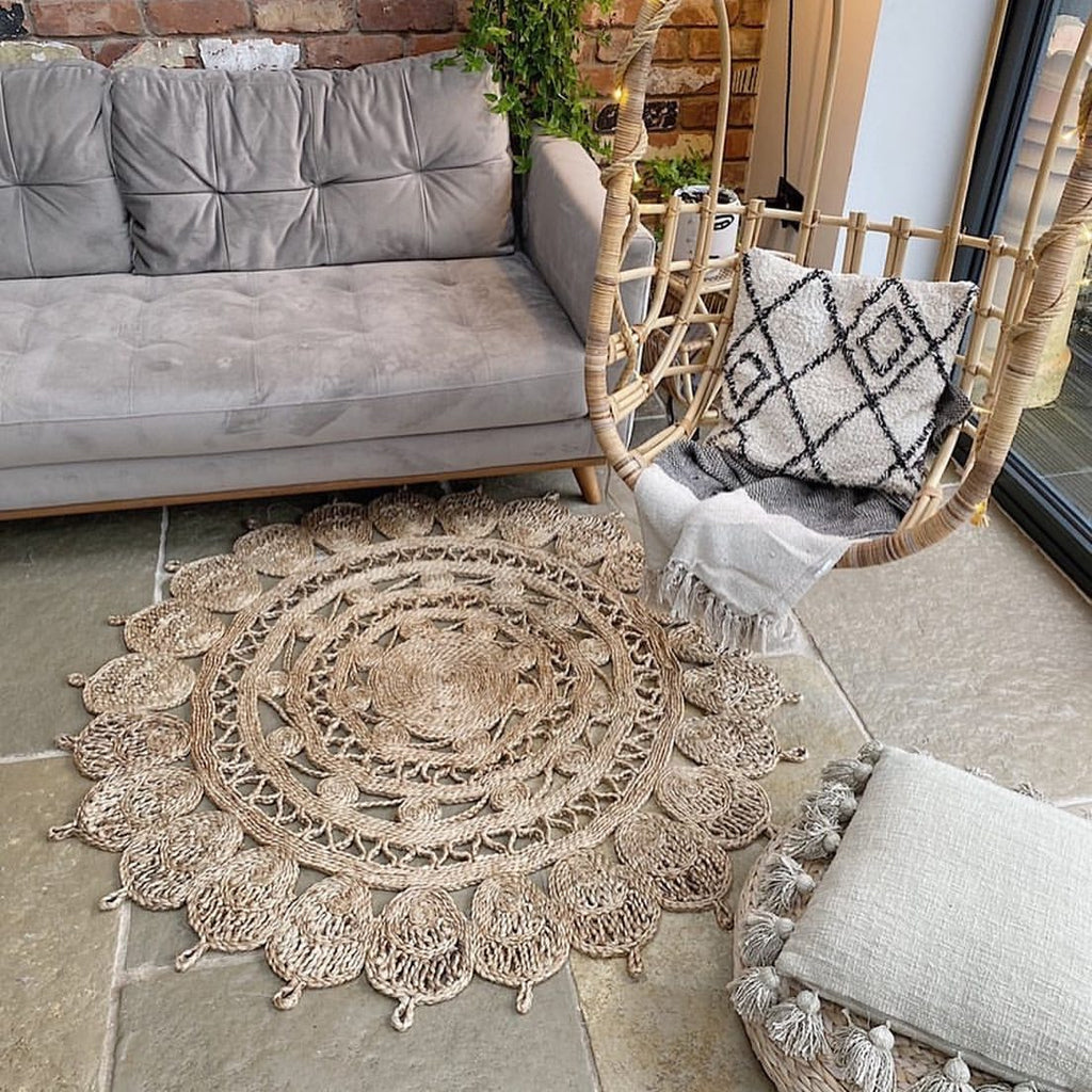 Are Jute Rugs Rough to Walk On? Exploring the Texture and Comfort of Jute Rugs
