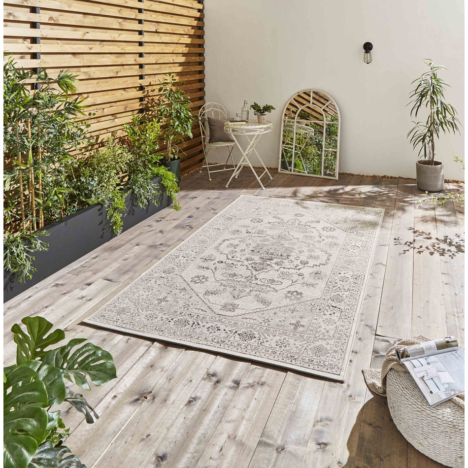 The Power of Traditional Pattern Outdoor Rugs: Transforming Your Patio or Garden Area