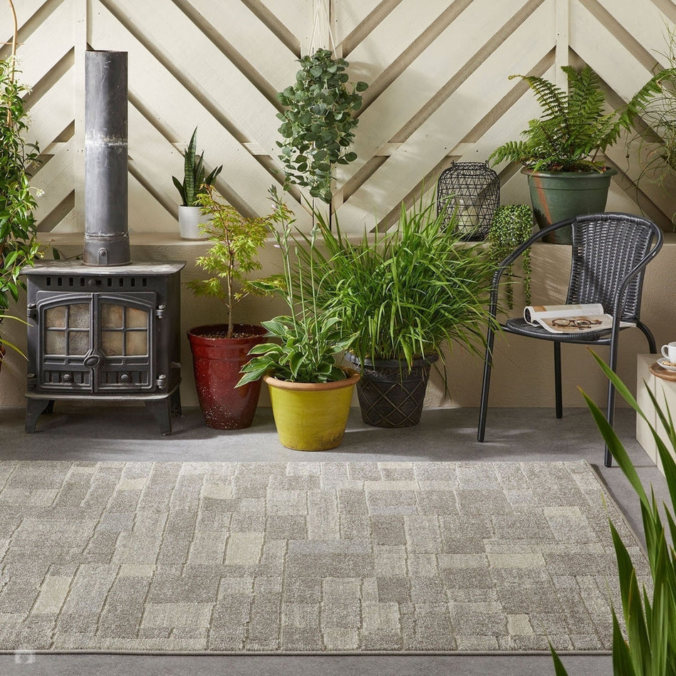 How to Create the Perfect Cosy Terrace with a Summer Rug