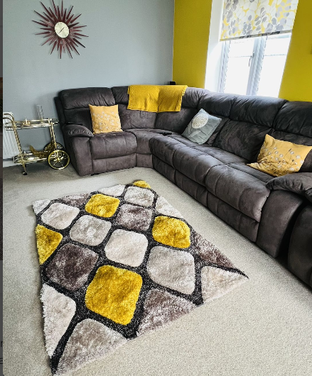 From Drab to Fab: Unleashing the Colourful Potential of Your Grey Sofa and Rug Combo