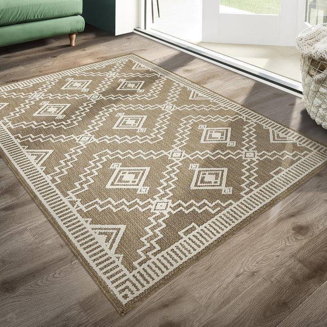 Atlas Diamond Coffee Rug
