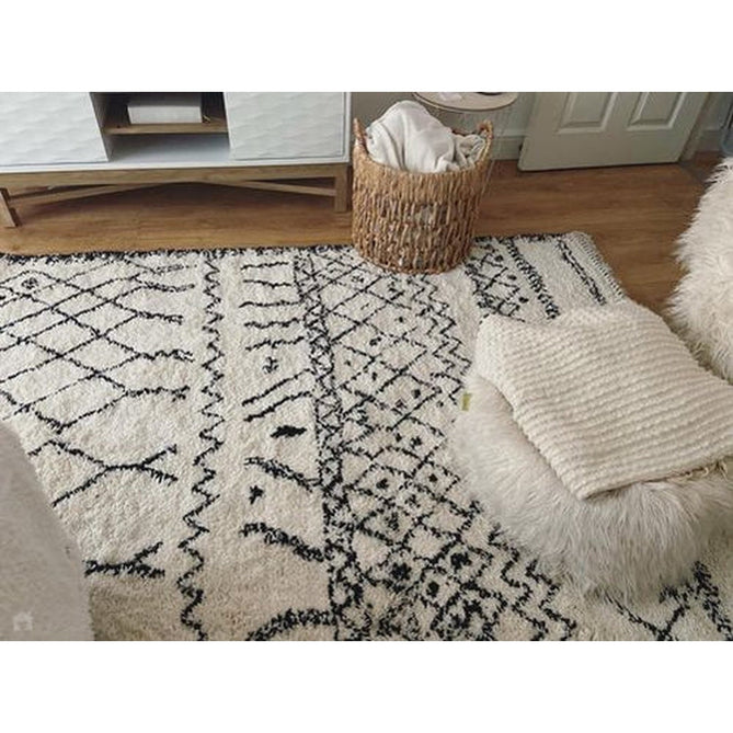 Boho 5402 Modern Moroccan Berber Soft Plush Shaggy White/Black Rug-Think Rugs-Rug Love - The Most Loved Rug Store