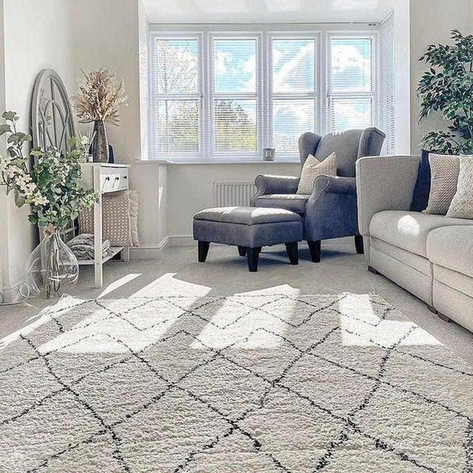 Boho 8280 Modern Moroccan Berber Soft Plush Shaggy White/Black Rug-Think Rugs-Rug Love - The Most Loved Rug Store
