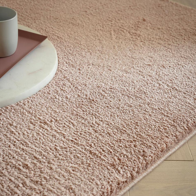 Como Plush Plain Super-Soft Silky Shimmer High-Density Mid-Height Fine-Yarn Textured Polyester Shaggy Pink Rug