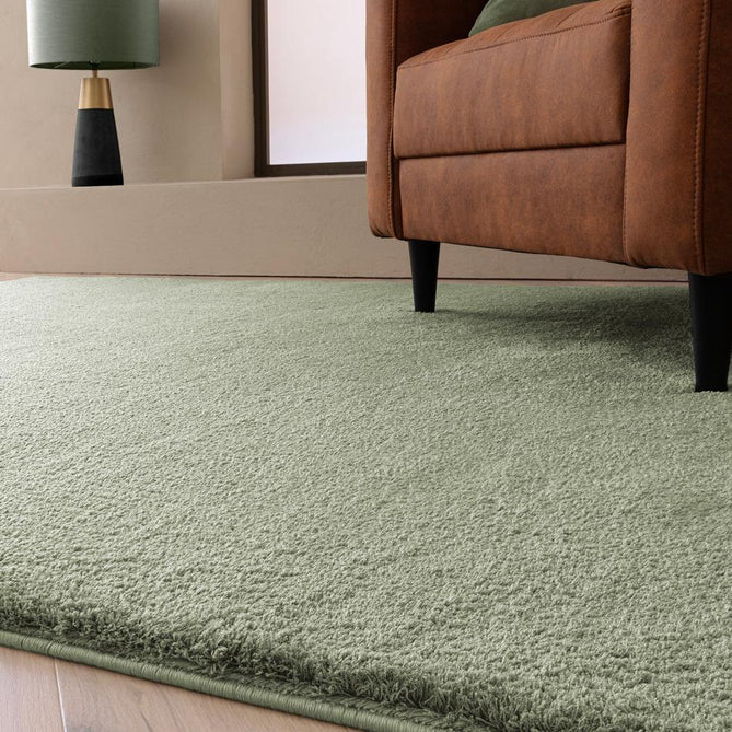 Como Plush Plain Super-Soft Silky Shimmer High-Density Mid-Height Fine-Yarn Textured Polyester Shaggy Sage Rug