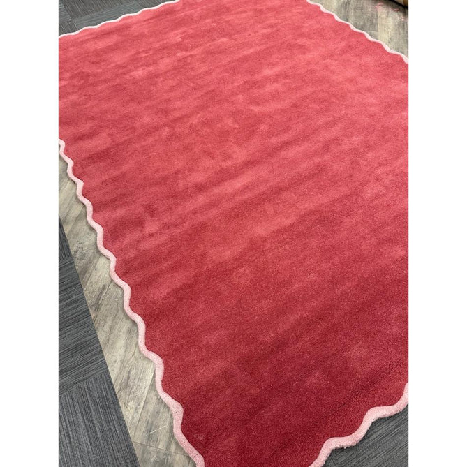 Scalloped Elsie Modern Plain Scalloped Border Hand-Woven Wool Warm Coral Red/Dusty Pink Rug