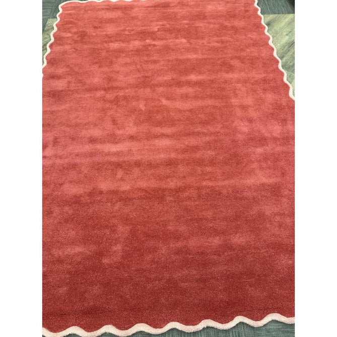 Scalloped Elsie Modern Plain Scalloped Border Hand-Woven Wool Warm Coral Red/Dusty Pink Rug