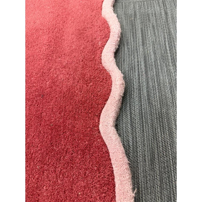 Scalloped Elsie Modern Plain Scalloped Border Hand-Woven Wool Warm Coral Red/Dusty Pink Rug
