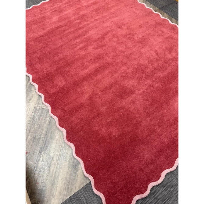 Scalloped Elsie Modern Plain Scalloped Border Hand-Woven Wool Warm Coral Red/Dusty Pink Rug