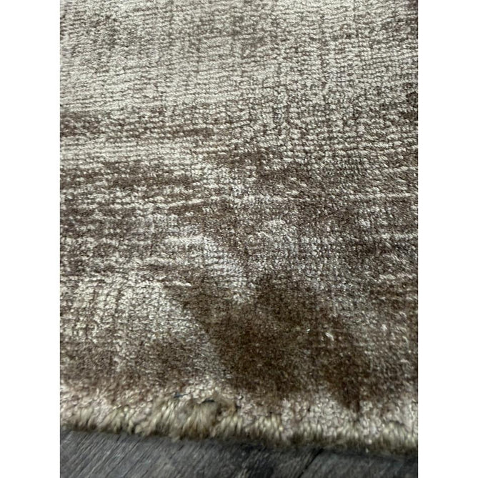 Blade Modern Plain Distressed Tonal Metallic Shimmer Hand-Woven Soft Textured Tip Sheared Loop Pile Silky Viscose Flatweave Moleskin Rug
