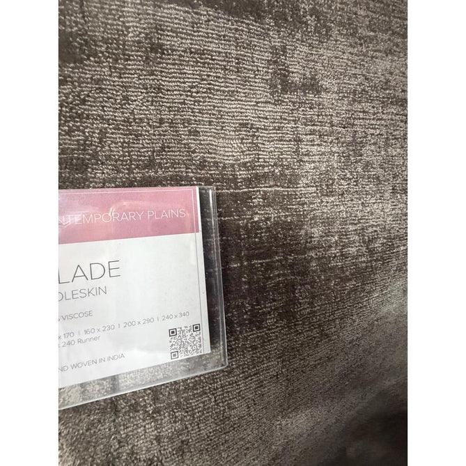 Blade Modern Plain Distressed Tonal Metallic Shimmer Hand-Woven Soft Textured Tip Sheared Loop Pile Silky Viscose Flatweave Moleskin Rug