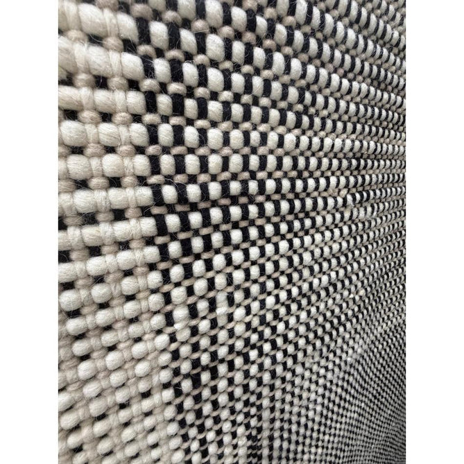 Avalon Modern Plain Beaded Basketweave Hand-Woven Textured Wool Flatweave Cream/Black Rug