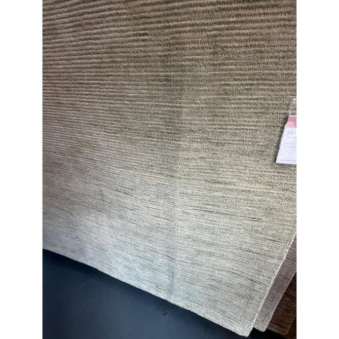 Hazy Modern Plain Ribbed Distressed Textured Hand-Woven Durable Cut & Loop Wool-Blend Flatweave Pistachio Green Rug