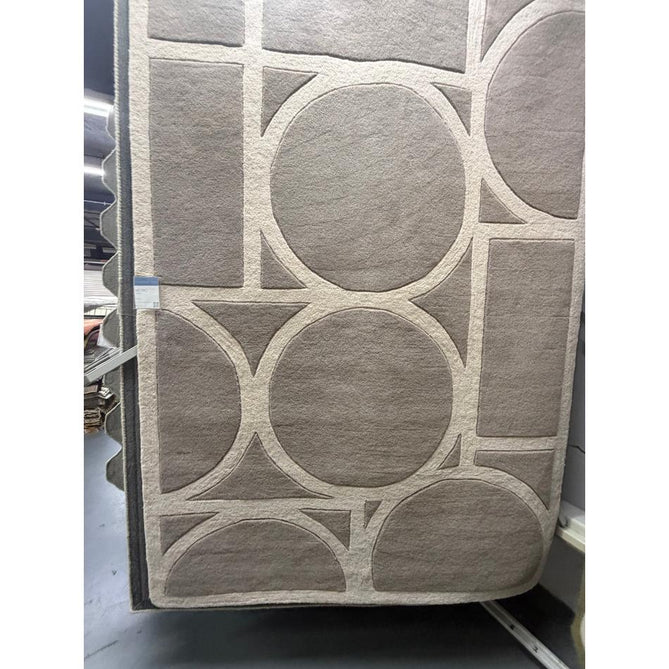 Metro Modern Geometric Hand-Carved Hi-Low Wool Taupe/Ivory Rug