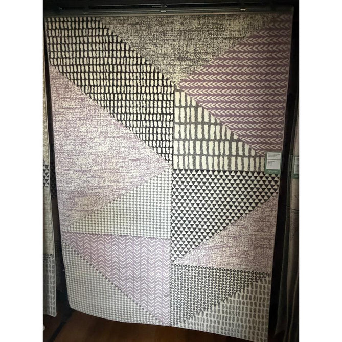 Catherine Lansfield Larsson Geo Modern Abstract Durable Easy-Care Carved High Density Polyproplyene Lilac/Grey Rug