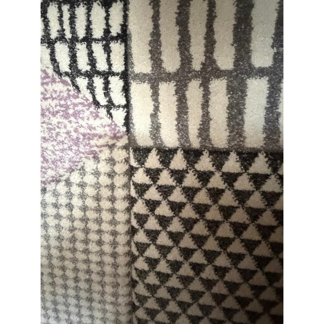 Catherine Lansfield Larsson Geo Modern Abstract Durable Easy-Care Carved High Density Polyproplyene Lilac/Grey Rug