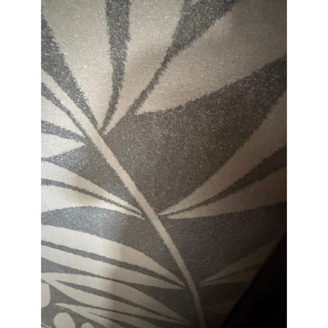 Catherine Lansfield Sorral Leaves Modern Botanical Floral Durable Easy-Care Carved High Density Polyproplyene Grey/Cream Rug