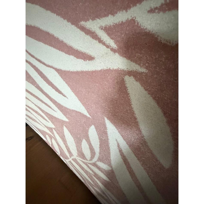 Catherine Lansfield Sorral Leaves Modern Botanical Floral Durable Easy-Care Carved High Density Polyproplyene Rose/Cream Rug