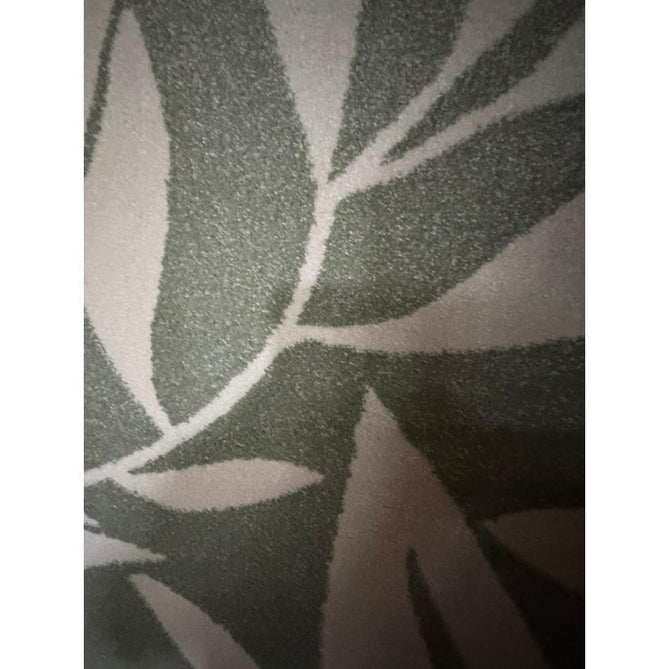 Catherine Lansfield Sorral Leaves Modern Botanical Floral Durable Easy-Care Carved High Density Polyproplyene Light Sage Green/Cream Rug