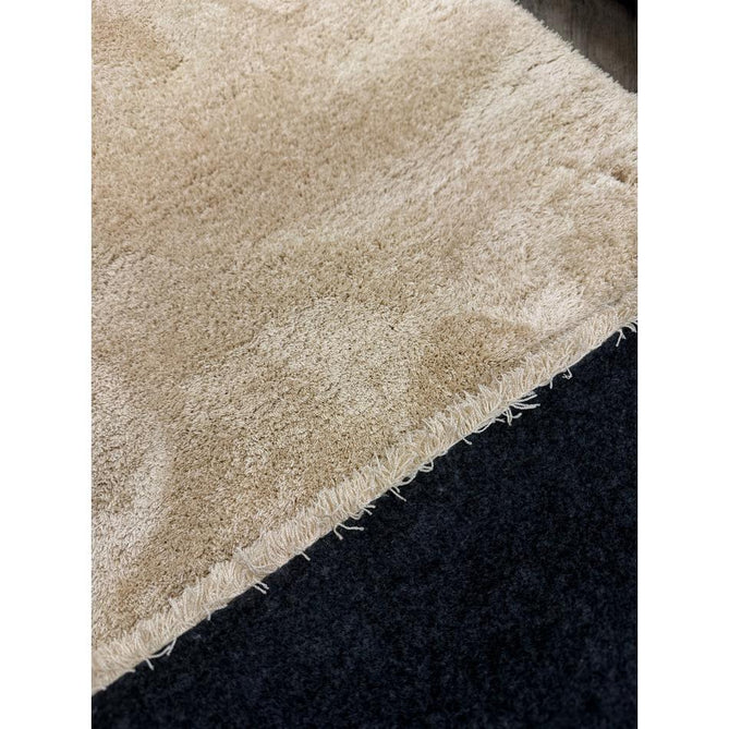 Washable Kara Modern Plain Tonal Shimmer Soft-Touch Textured Eco-Recycled Polyester Sleek Low Profile Shaggy Pile Beige Rug