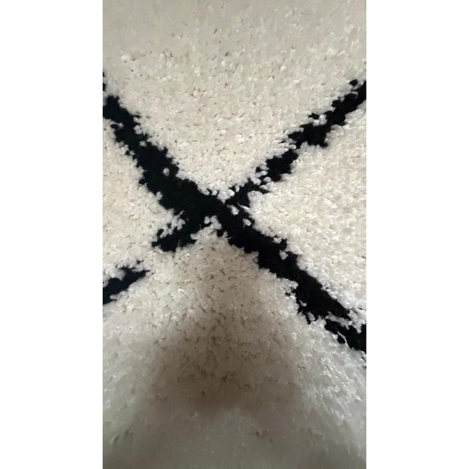 Scandi Berber G257 Modern Moroccan Berber Soft Plush Boho Shaggy White/Black Rug