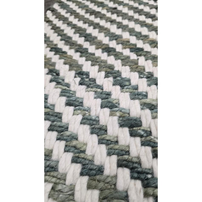 Vigo Modern Geometric Tonal Zig Zag Hand-Woven Heavyweight Textured Soft-Touch Jute & Wool Blend Chunky Loop Pile Flatweave Fringe Green/Cream Rug 200 x 290 cm