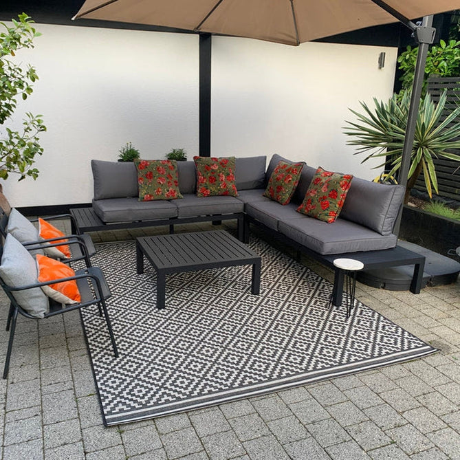 Patio PAT12 Diamond Mono Modern Geometric Durable Stain-Resistant Weatherproof Flatweave In-Outdoor Black/White Rug-Asiatic Carpets-Rug Love - The Most Loved Rug Store