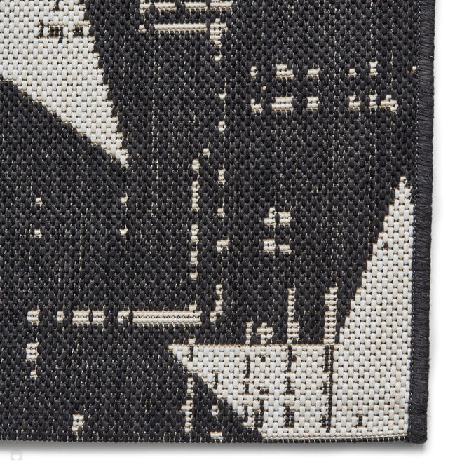 Santa Monica 48648 Star Durable Stain-Resistant Weatherproof Flatweave In-Outdoor Black/White Rug-Think Rugs-Rug Love - The Most Loved Rug Store