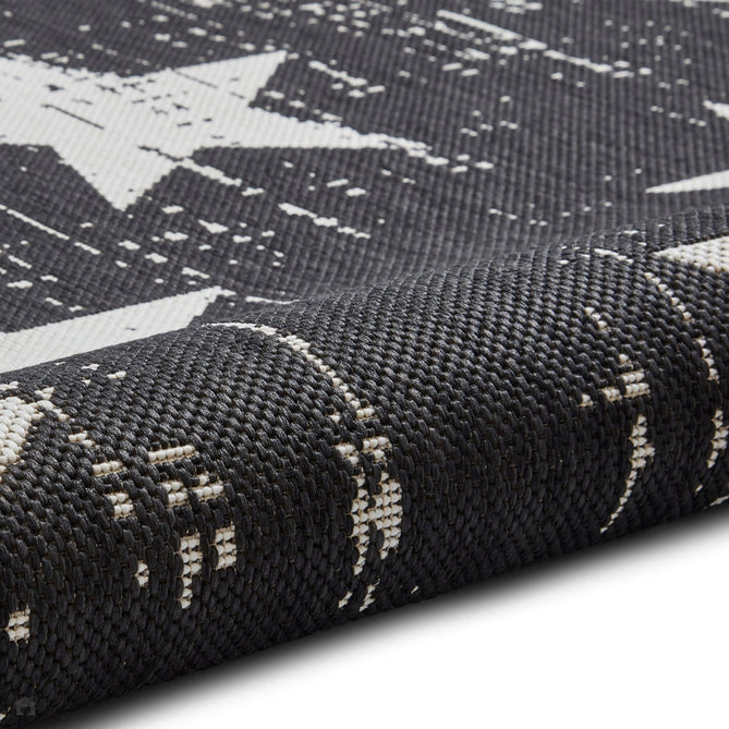 Santa Monica 48648 Star Durable Stain-Resistant Weatherproof Flatweave In-Outdoor Black/White Rug-Think Rugs-Rug Love - The Most Loved Rug Store