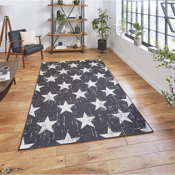 Santa Monica 48648 Star Durable Stain-Resistant Weatherproof Flatweave In-Outdoor Black/White Rug-Think Rugs-Rug Love - The Most Loved Rug Store
