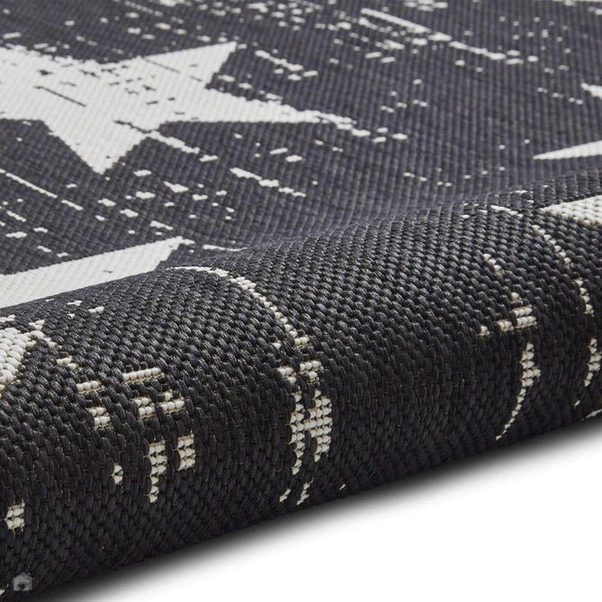 Santa Monica 48648 Star Durable Stain-Resistant Weatherproof Flatweave In-Outdoor Black/White Rug-Think Rugs-Rug Love - The Most Loved Rug Store