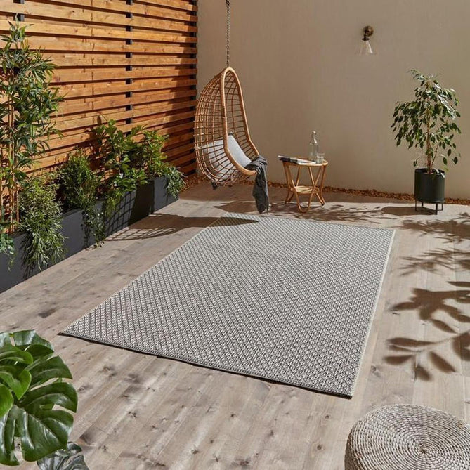 Stitch 9683 Durable Stain-Resistant Weatherproof Flatweave In-Outdoor Ivory/Black Rug-Think Rugs-Rug Love - The Most Loved Rug Store