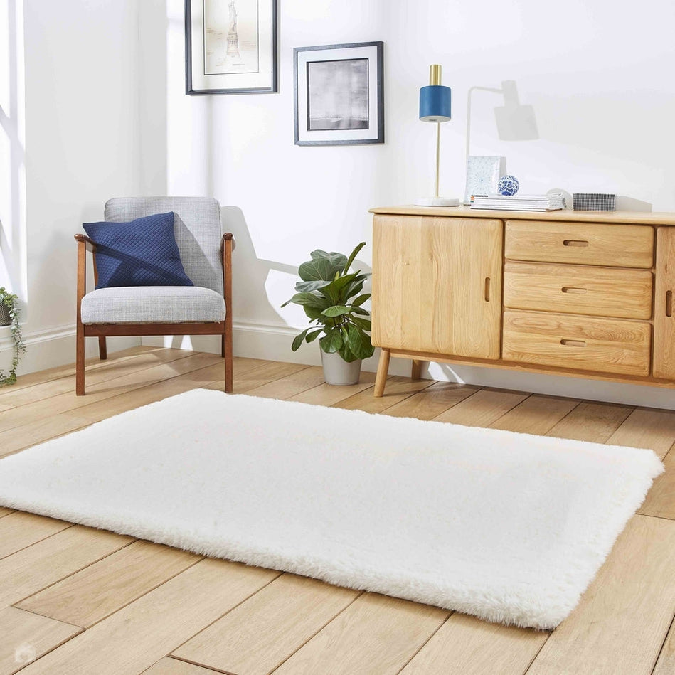 Teddy Rug Super Teddy Faux Fur Ivory Rug 080 x 150 cm Lowest Price £89.00 | Rug Love