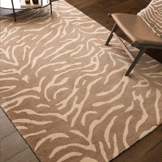 Wilder Tiger Modern Animal-Inspired Textured Soft-Touch Knitted Polyester Shimmer Durable Easy-Care Low Profile Short Pile Taupe/Soft Cream Rug